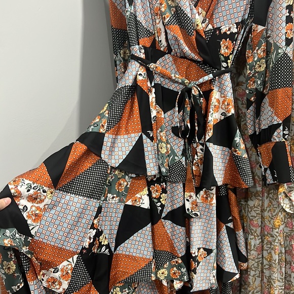 Layered ruffle print dress - Picture 2 of 2